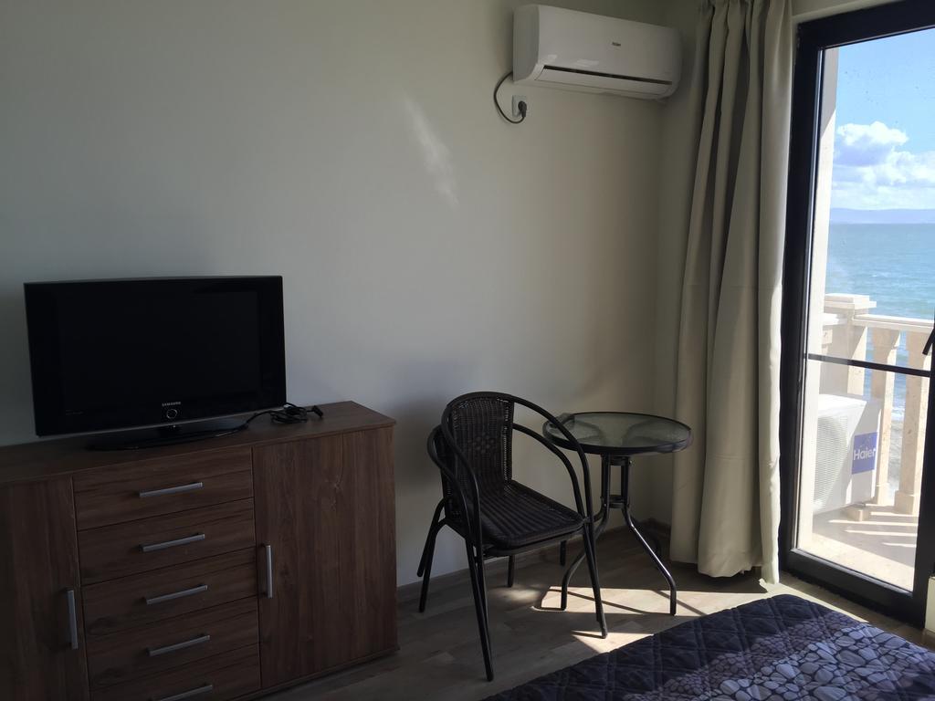 Apartment Kalni Bani Ahyolu Dış mekan fotoğraf